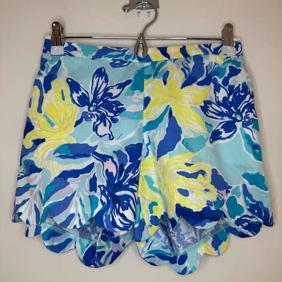 LILLY PULITZER Blue Boho Beachy Floral Scalloped Hem Shorts - Picture 3 of 9